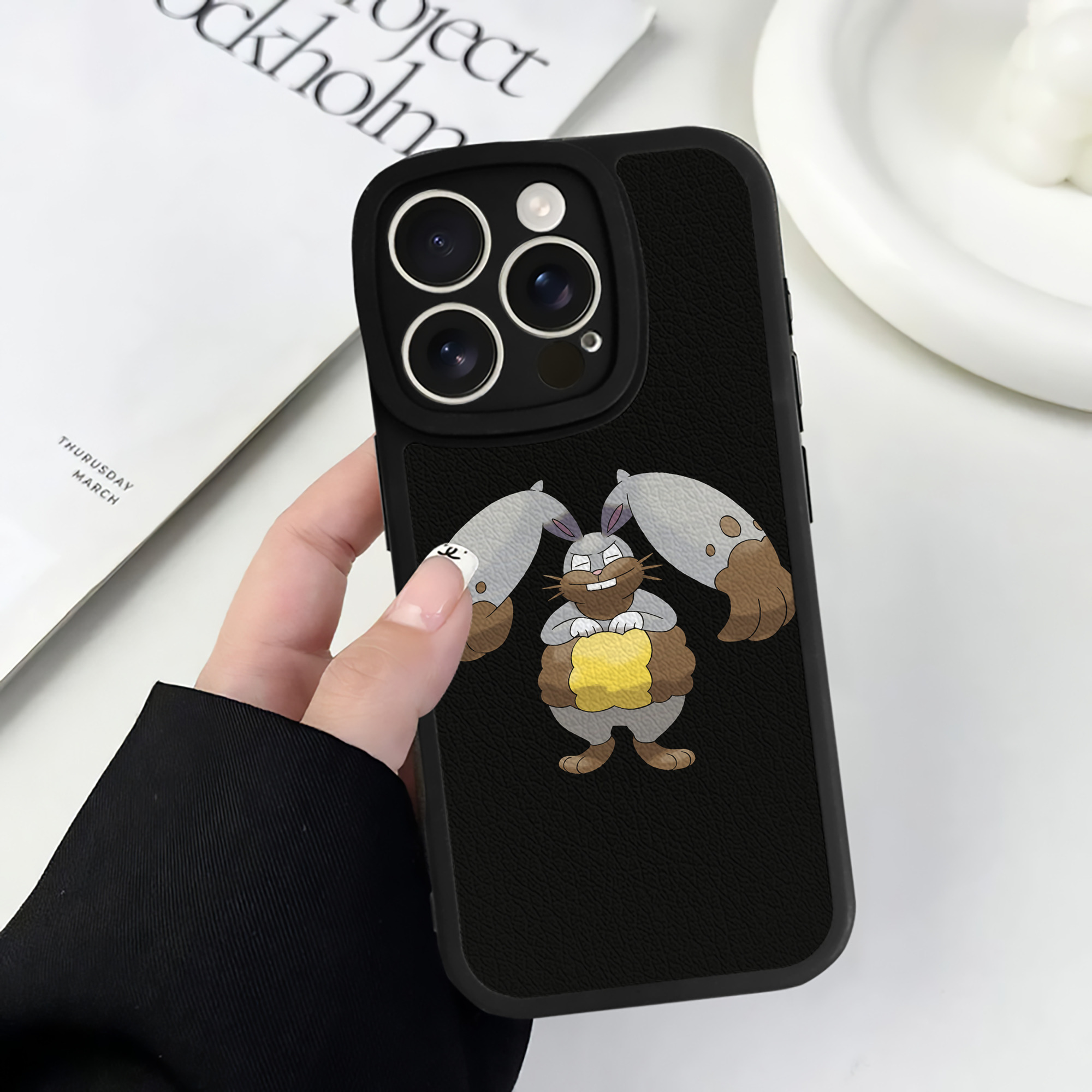 （画像用） ポケットモンスター Pokémon 【iPhone 16シリーズ対応】シリコンスマホケース（レザー調） 材質：シリコン